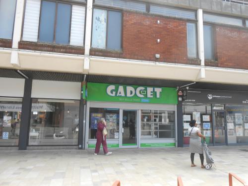 Unit 9, Pavilions Shopping Centre, Waltham Cross, EN8
