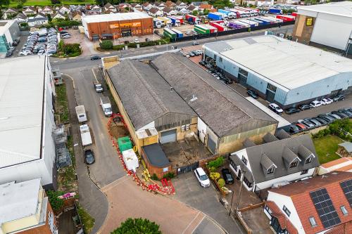 375 Bath Road, Slough, SL1