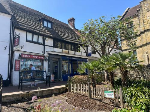 4A High Street, East Grinstead, RH19