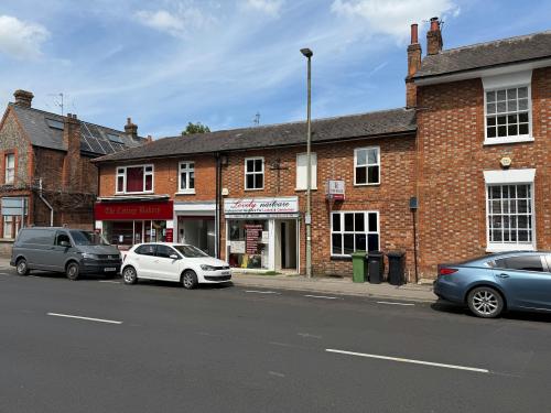 29 & 29a Upper High Street, Thame, OX9