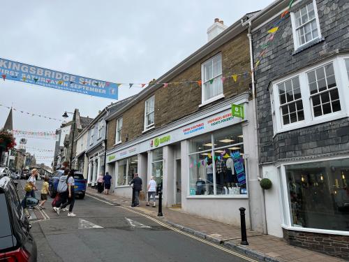 Bank House, 45-47 Fore Street, Kingsbridge, TQ7