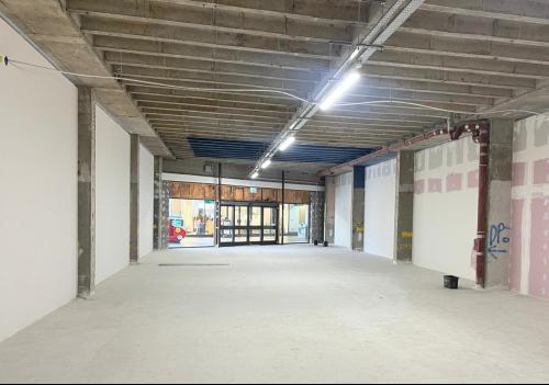 Unit 13b, Riverside Shopping Centre, Erith, DA8