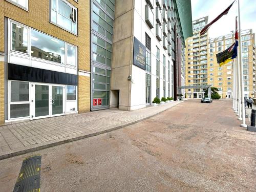 49 Westferry Circus, Canary Riverside, Canary Wharf, London, E14