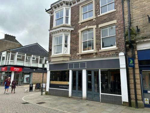 30-32 Spring Gardens & Hardwick St, Buxton, SK17