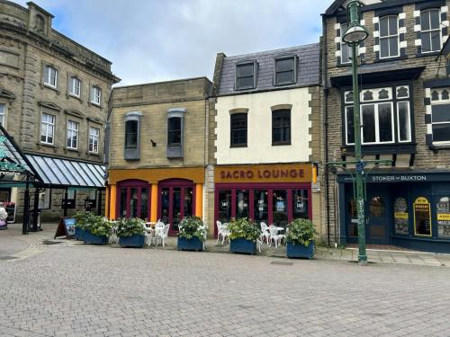 30-32 Spring Gardens & Hardwick St, Buxton, SK17