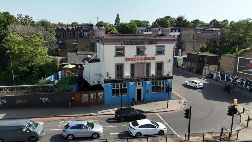 Amersham Arms, 388 New Cross Road, New Cross, London, SE14