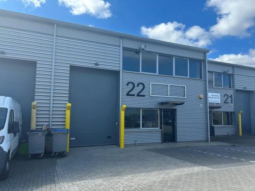 Unit 22, Bilton Industrial Estate, Bracknell, RG12