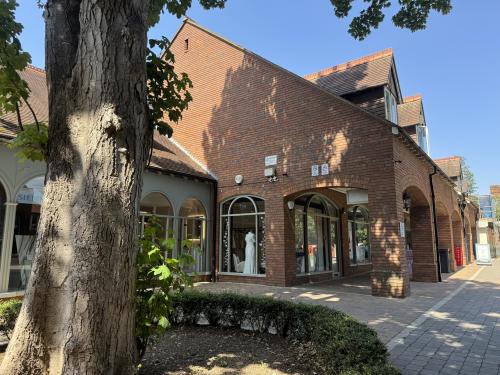 10 Liston Court, Marlow, SL7