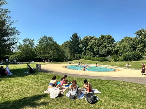 Cafe Kiosk at Dukes Meadows Paddling Pool, Alexandra Gardens, Chiswick, London, W4