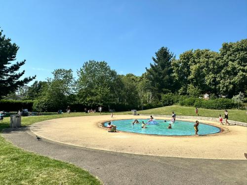 Cafe Kiosk at Dukes Meadows Paddling Pool, Alexandra Gardens, Chiswick, London, W4