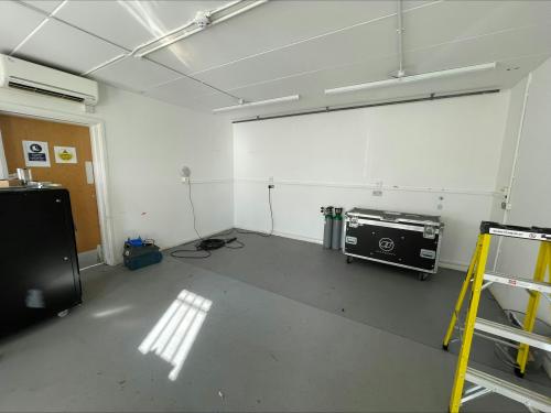 Unit 6, Bush Industrial Estate, Junction Road, Tufnell Park, London, NW10