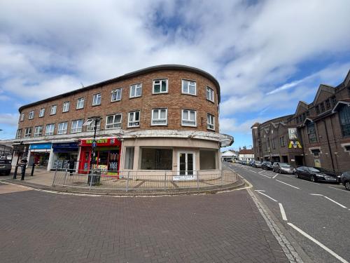 2 Market Parade, Havant, PO9