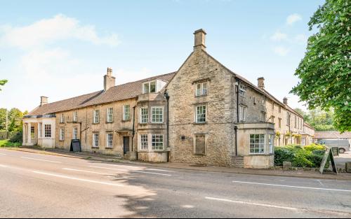 Cross Hand's Hotel, Old Sodbury, Tetbury Road, Bristol, BS37