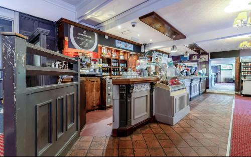 New Inn Motel, Chepstow Road, Langstone, Newport, NP18