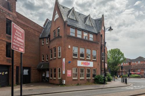 Winchcombe House, 123-126 Bartholomew Street, Newbury, RG14