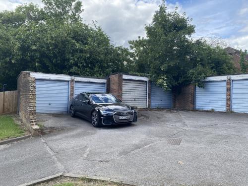 Garages, Grangedale Close, Northwood, HA6