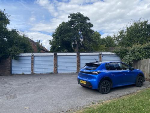 Garages, Grangedale Close, Northwood, HA6