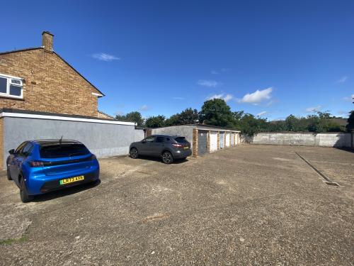 Garages, 2 The Coppice, West Drayton, UB7