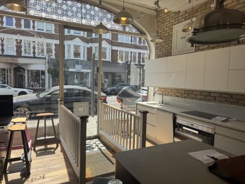 108 Fortis Green Road, Muswell Hill, London, N10