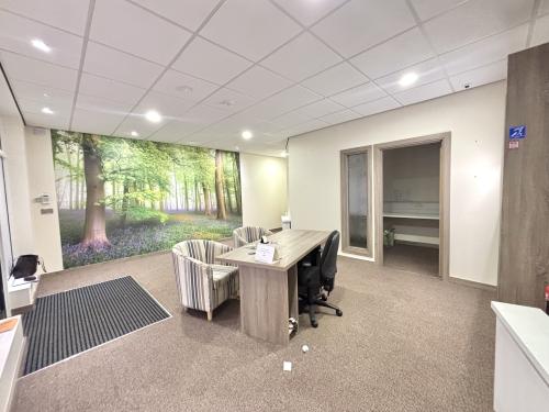 Unit 6, Bowthorpe Shopping Centre, Wendene, Norwich, NR5