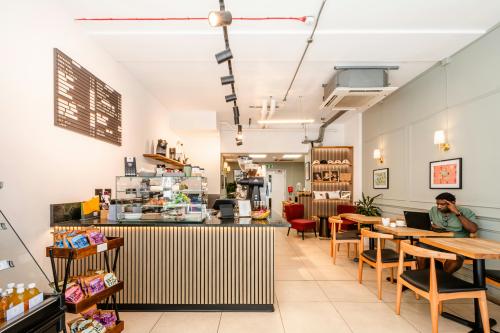 Rose & Rose, 400 St John Street, Angel, London, EC1V