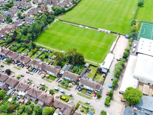 Easington Sports & Social Club, Addison Road, Banbury, OX16
