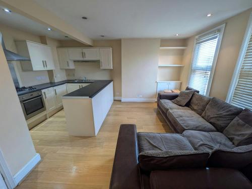 35 & 35a Madrid Road, Guildford, GU2
