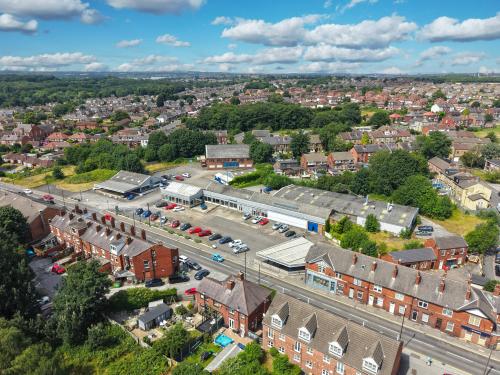 75-79 Aberford Road, Oulton, Leeds, LS26