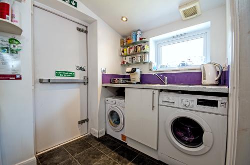 22 & 22a Station Road, Cheadle Hulme, Cheadle, SK8