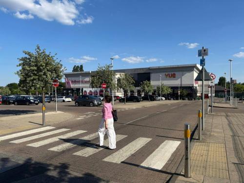 Unit 1, Great North Leisure Park, North Finchley, London, N12