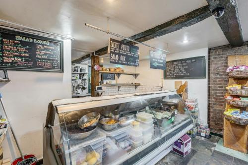 Frankie Vaughns, 179 & 180 Edward Street, Brighton, BN2