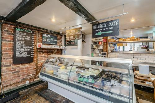 Frankie Vaughns, 179 & 180 Edward Street, Brighton, BN2