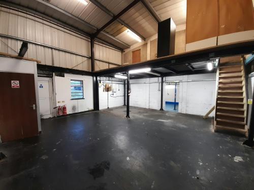 Evingar Trading Estate, Dolphin Park, Ardglen Road, Whitchurch, RG28
