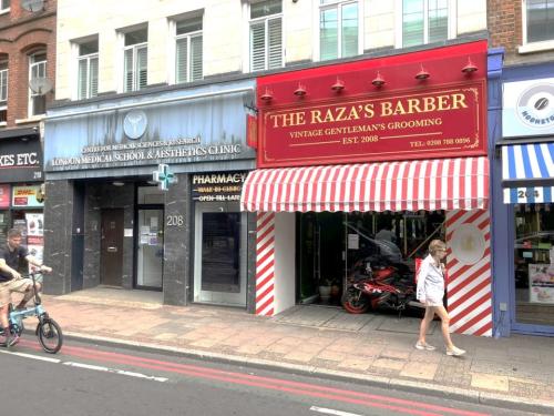 206/208 Upper Richmond Road, Putney, London, SW15