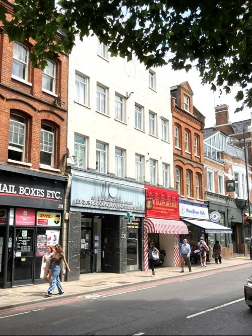 206/208 Upper Richmond Road, Putney, London, SW15