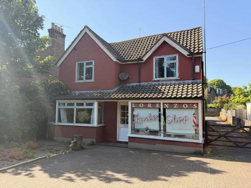 31 Crawley Road, Horsham, RH12