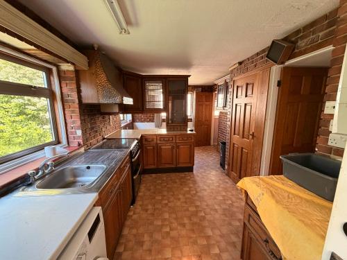 31 Crawley Road, Horsham, RH12