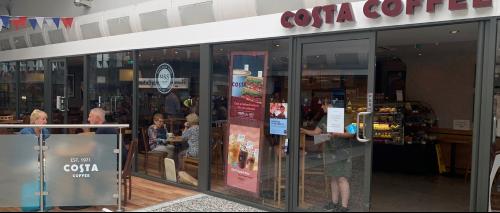 Crossgates Shopping Centre, 30 Austhorpe Road, Crossgates, Leeds, LS15