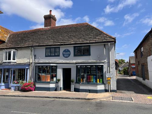 68 High Street, Steyning, BN44