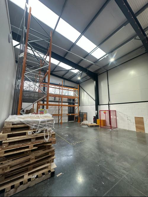 Unit 128, Clock Tower Industrial Estate, Clock Tower Road, Isleworth, TW7