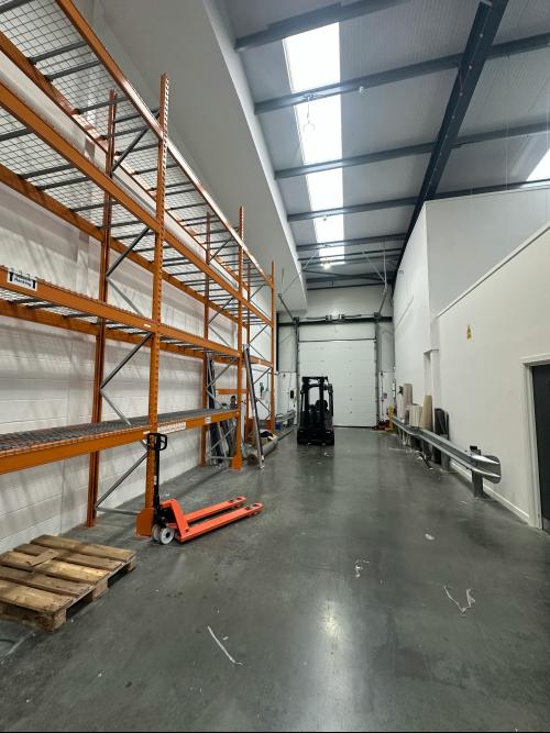Unit 128, Clock Tower Industrial Estate, Clock Tower Road, Isleworth, TW7