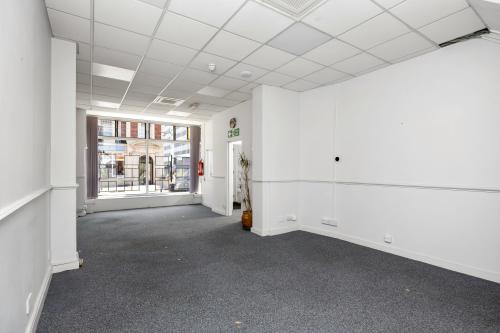 32-33 Queens Road, Brighton, BN1