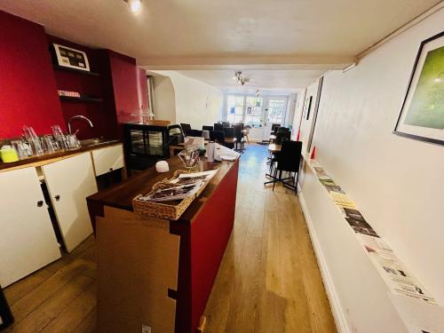15 The Broadway, Newbury, RG14