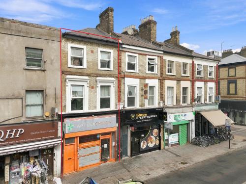 179 Seven Sisters Road, Finsbury Park, London, N4