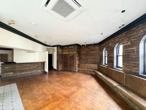 Unit 7, The Griffin Centre, Kingston, KT1
