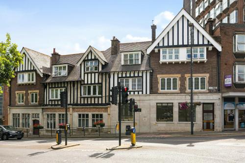 1-9 The Broadway, Stanmore, HA7