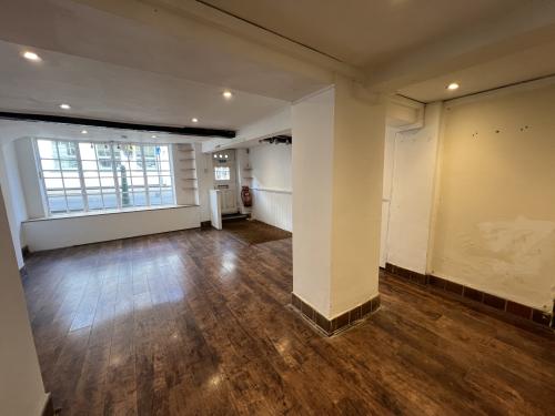 Roman Quay, 3 High Street, Fordingbridge, SP6