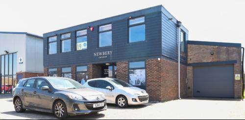 Unit 10, Lancing Business Park, Peter Road, Lancing, BN15