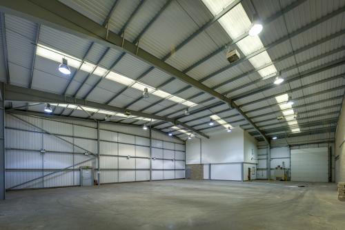 Unit 15, Thurrock Trade Park, Oliver Road, West Thurrock, RM20