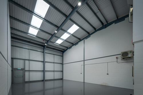 Unit 19, Thurrock Trade Park, Oliver Road, West Thurrock, RM20